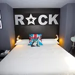 Отель Hotel Rock Star *