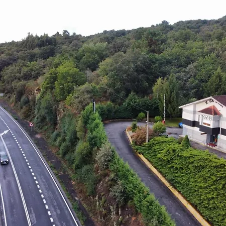 Rock Star Szálloda *